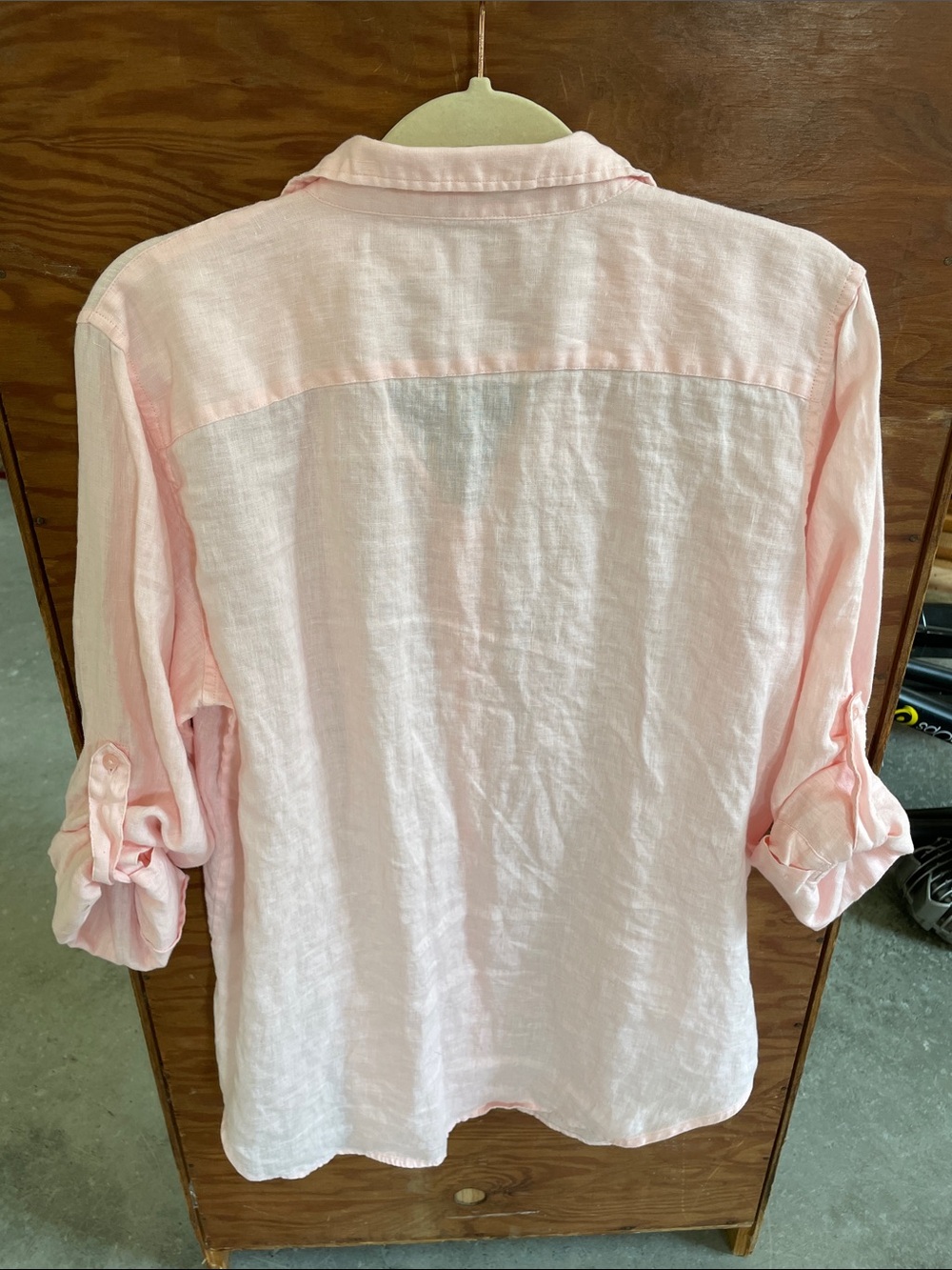 Lauren Ralph Lauren Pale Pink Linen Button-Down Shirt - Picture 3 of 7